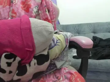 Jeniferbody000  live sex cam