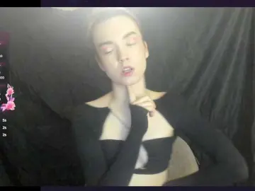 Kiticattt  live sex cam
