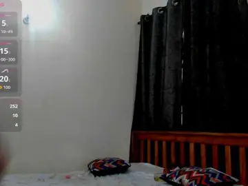 Paulacums  live sex cam