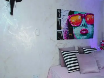 Abby-g  live sex cam