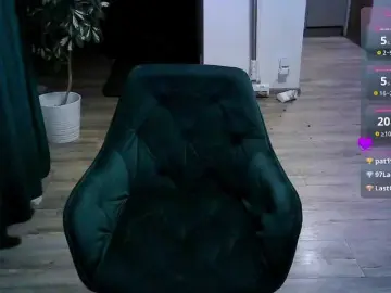 Browinejane  live sex cam
