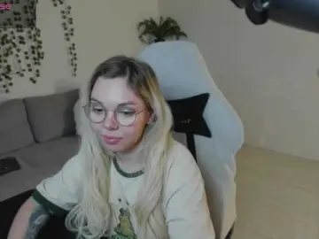 Hotbabatopp  live sex cam