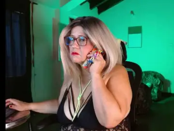Zafiro56  live sex cam