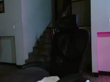 Zafiro56  live sex cam