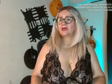 Zafiro56  live sex cam