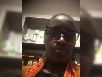 Boomel  live sex cam