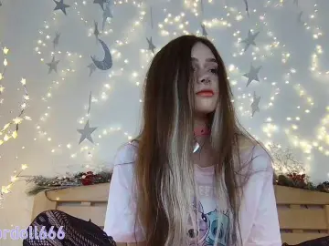 BrokenDoll666  live sex cam