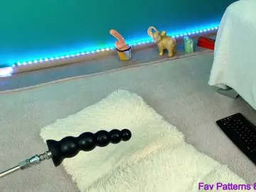 Emma-Donovani  live sex cam