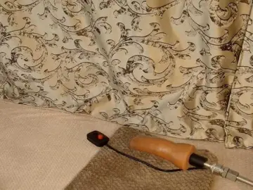 Emma-Donovani  live sex cam