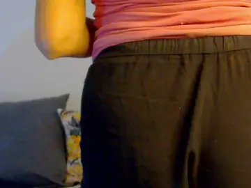MelissaJenner  live sex cam