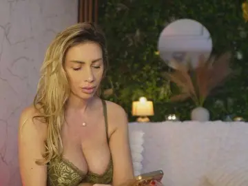 Angell-wow  live sex cam