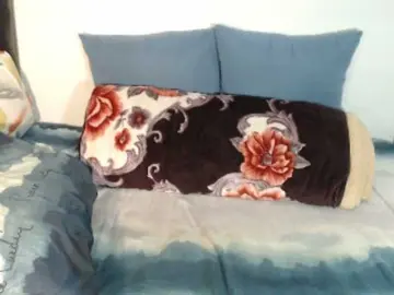 Bootydiva83  live sex cam