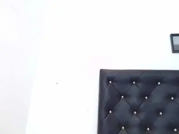 Ivorynoir  live sex cam