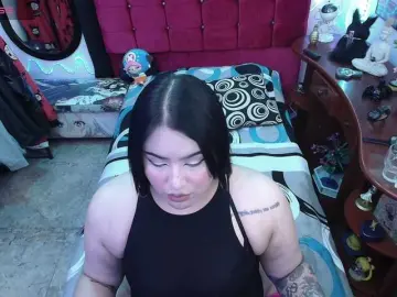 Lufek23  live sex cam