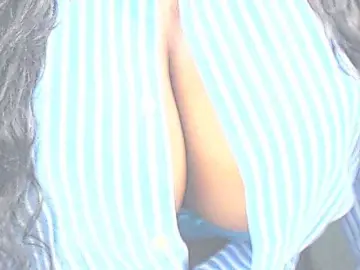 Thaiwanaxxxx  live sex cam