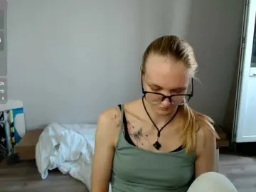 Alex-7595  live sex cam