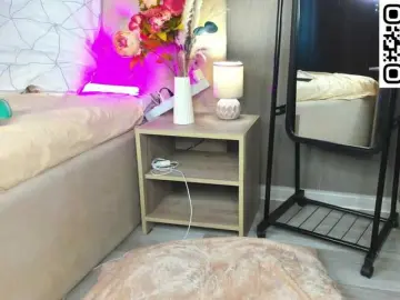 Gentle-Sine  live sex cam