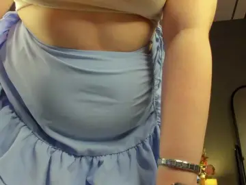 Gentle-Sine  live sex cam