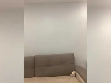 Olivia187  live sex cam