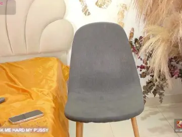 Bonieklent  live sex cam