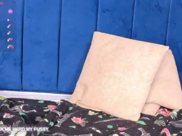 Bonieklent  live sex cam