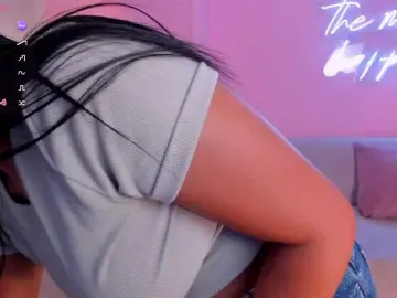 Charlotte-Cox  live sex cam