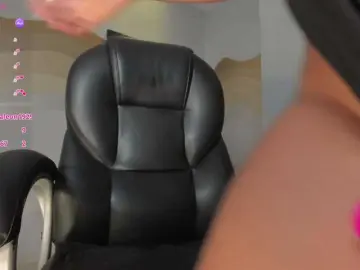 Charlotte-Cox  live sex cam