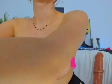 Danielaaida  live sex cam