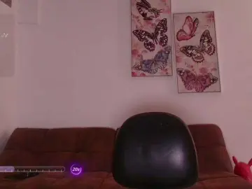 Dolcebella1  live sex cam