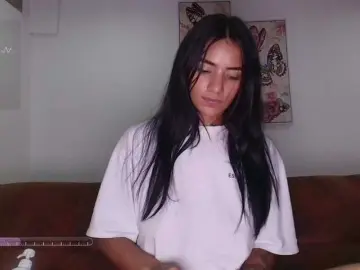 Dolcebella1  live sex cam