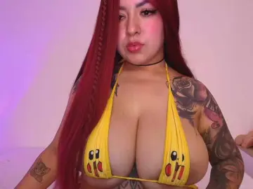 Kittylove18  live sex cam