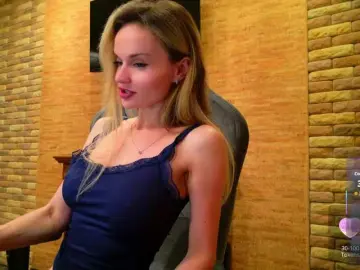 HollyQueen  live sex cam