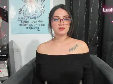 SweetLilith  live sex cam