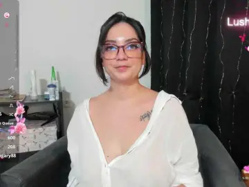 SweetLilith  live sex cam
