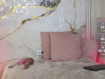 Tiphany-tay  live sex cam