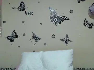 Liz7skinny  live sex cam