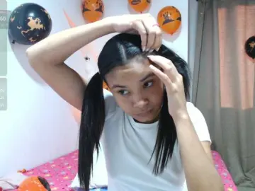 Liz7skinny  live sex cam