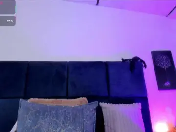 AprilJhonnes  live sex cam