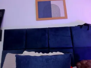 AprilJhonnes  live sex cam