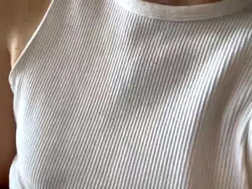 BettyBarnes  live sex cam