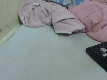 Cuteavril  live sex cam