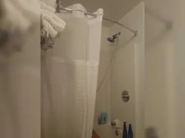 RyleyDevine  live sex cam