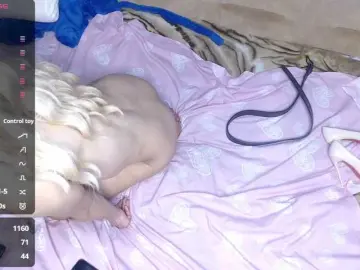 YaMaYa  live sex cam