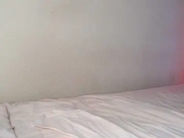 AliceTurner21  live sex cam