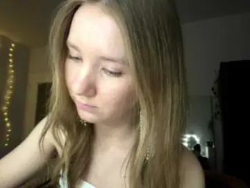 Lisasmall  live sex cam