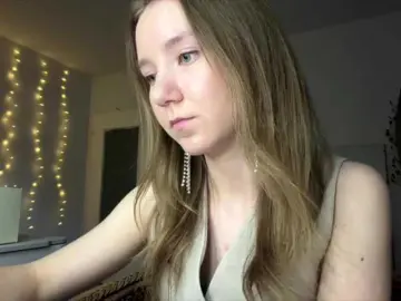 Lisasmall  live sex cam