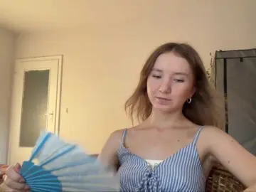 Lisasmall  live sex cam