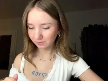 Lisasmall  live sex cam