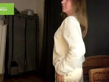 Lisasmall  live sex cam