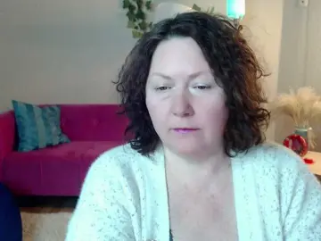 Milf-hornys  live sex cam